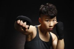 “铿锵铁拳”演王者归来 熊竞楠:战斗等待已久 “铿锵铁拳”演王者归来 熊竞楠:战斗等待已久